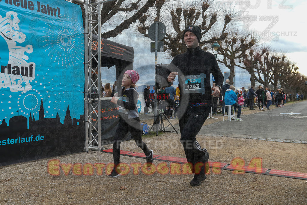 221231_1042_EV9_4760 | Sportfotografie im Rhein-Sieg Kreis, Köln, Bonn, NRW, Rheinland Pfalz, Hessen, etc. Unser Tätigkeitsfeld umfasst den Laufsport vom Volkslauf über den Marathon, Duathlon, Triathon bis zum Ultralauf wie Kölnpfad Ultra oder Schindertrail.