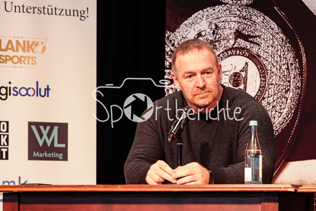 Seniesa Estrada - Tina Rupprecht/ Pressekonferenz | Sepp MAURER bei der Pressekonferenz von Tina Rupprecht