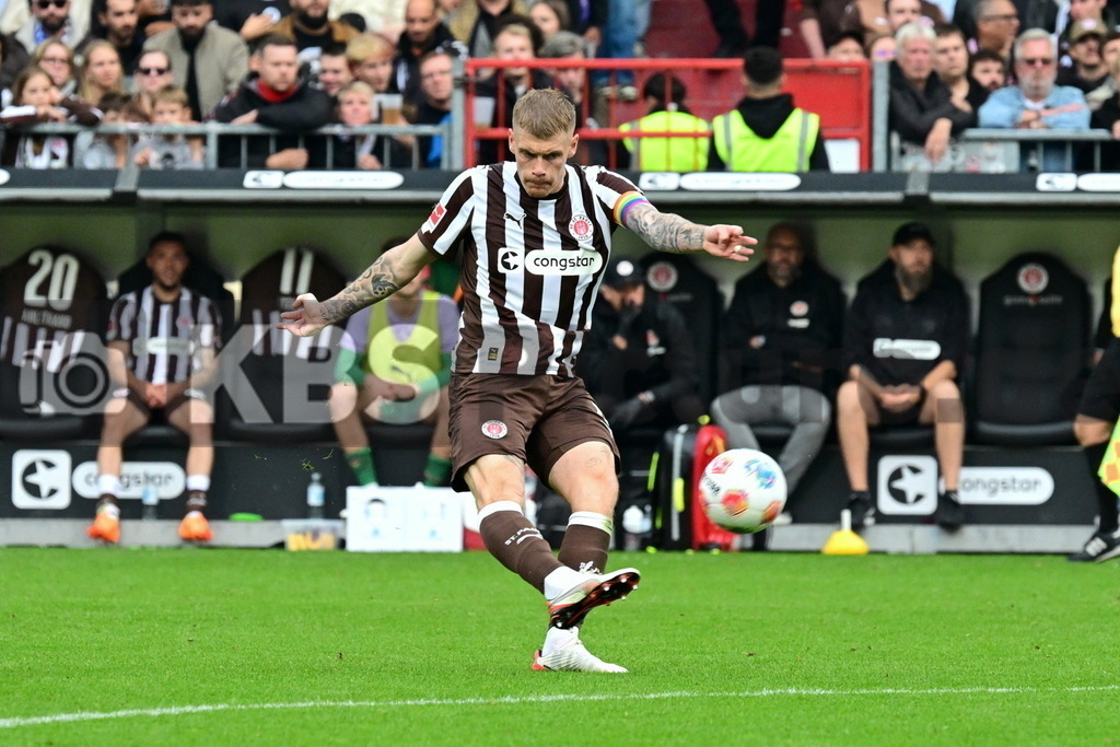 KBS Picture_FCStPauli-Bayer04Leverkusen_060 | Smith Eric (St.Pauli) ,Sportplatz :  Millerntor Stadion, - Realisiert mit Pictrs.com
