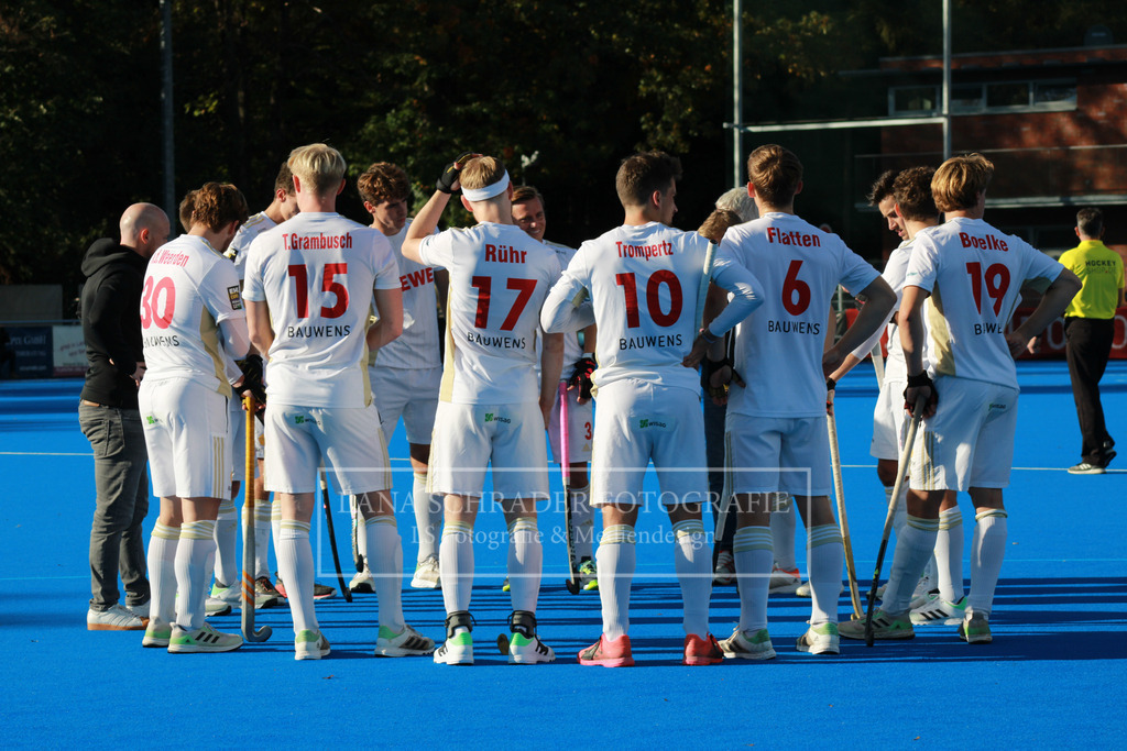 Rot - Weiß Köln - Crefelder HTC 08.10.22-54 | lanaschraderfotografie - Realisiert mit Pictrs.com