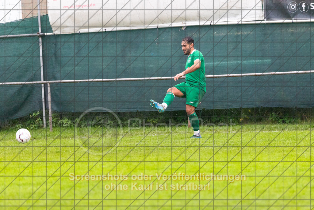 20261011_151902_0025_(c)_by_PhotoPeet | #,KSG Eislingen (grün) vs. 1.FC Donzdorf (rot), Fußball, Bezirksliga - Bezirk Neckar/Fils, 07. Spieltag, Saison 2026/2027, Rasensportplatz, Albstraße 69, 73054 Eislingen, 11.10.2026 - 15:00 Uhr,Foto: PhotoPeet / Sport- &amp; Eventfotografie / Peter Harich