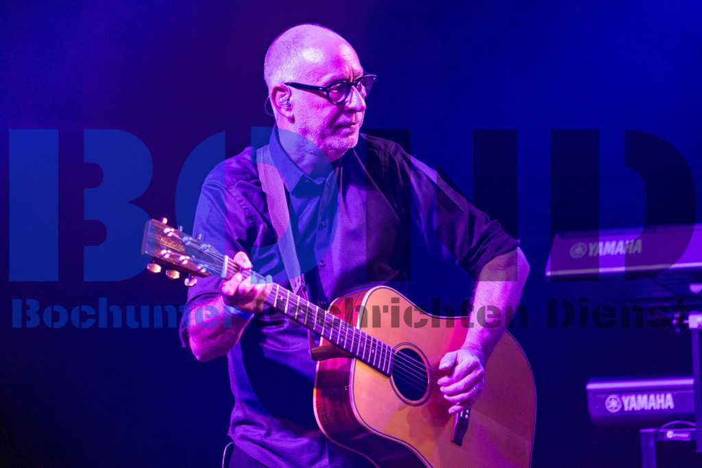 SES_GBAZEC20241227-37 | bond - Realisiert mit Pictrs.com