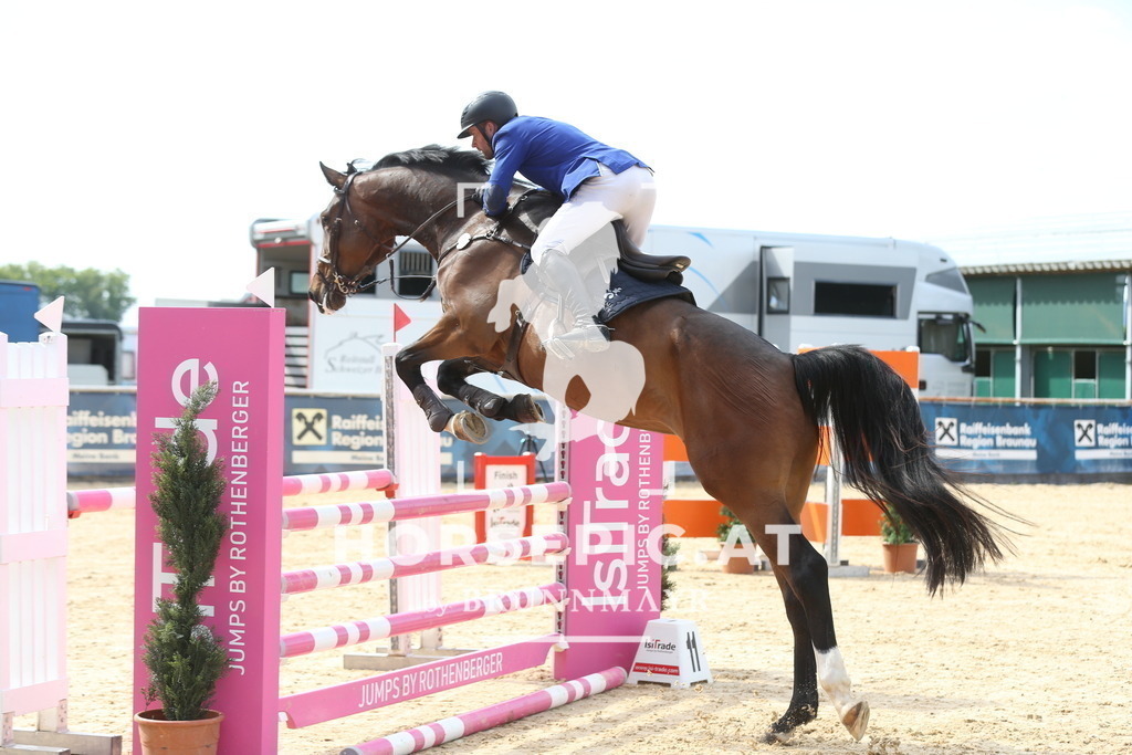 DL2Q6702 | Willkommen bei Brunnmayr - Design & Fotografie – Ihrem Spezialisten für Reitturniere und Pferdeveranstaltungen in Oberösterreich, Salzburg und Bayern! Seit über 17 Jahren sind wir leidenschaftlich dabei.