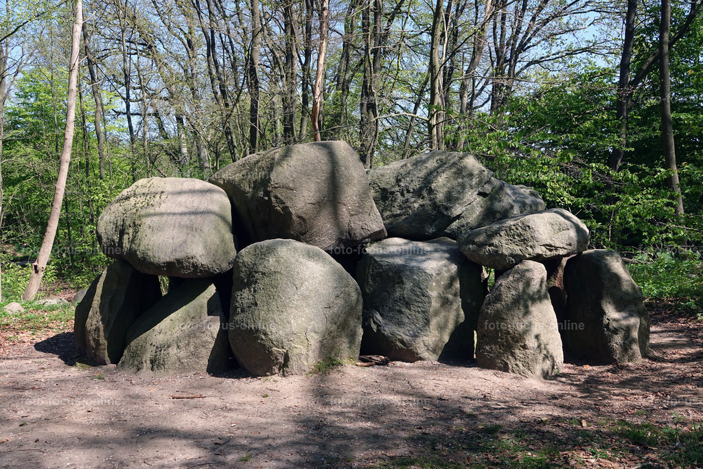 Neolithic grave19 | Neolithic grave near the sea