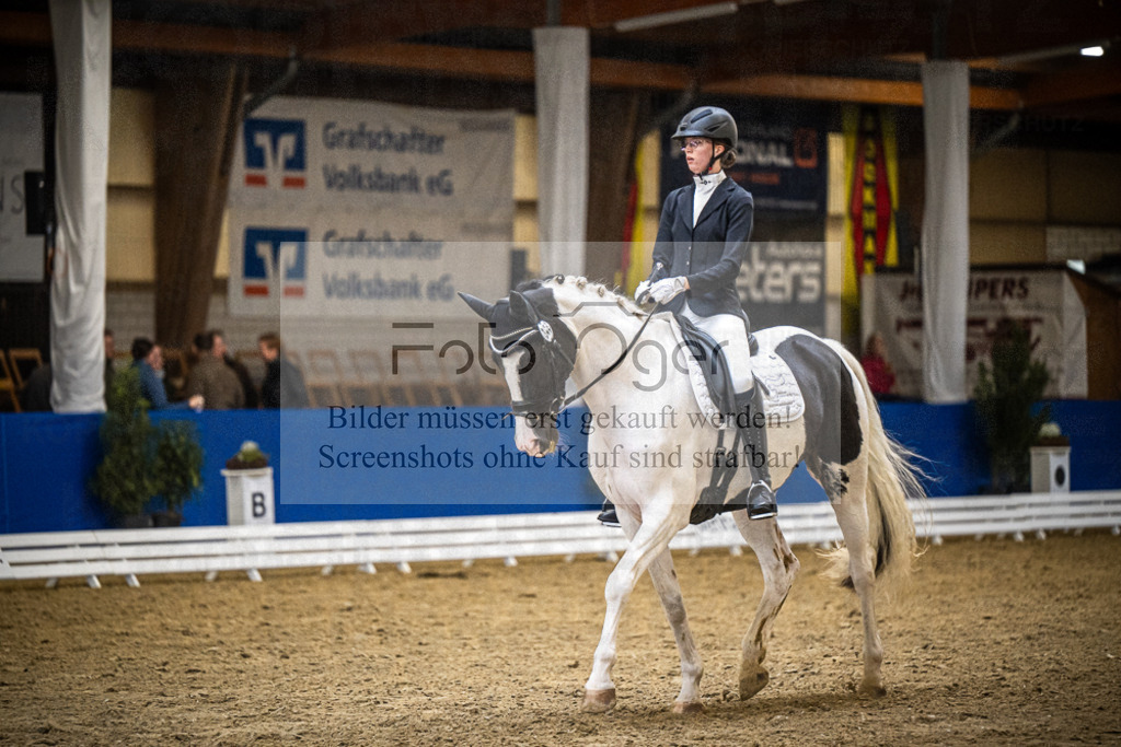 DOS_1349 | Entdecke hochwertige Reitturnierfotos von Foto Oger. Professionell, emotional und authentisch – jetzt Lieblingsmomente im Shop bestellen.Deutschlandweite Turnierfotografie. - Realisiert mit Pictrs.com