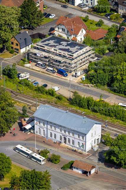 Werl220600762 | Luftbild, Bahnhof Werl und Baustelle mit Neubau zwischen An der Bundesbahn und An der Kleinbahn, Werl, Soester Boerde, Nordrhein-Westfalen, Deutschland