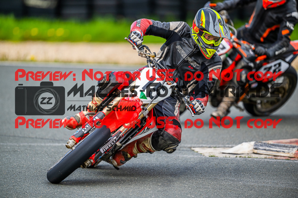 MaZZes_FotoMatrix_230506_9608 | S4