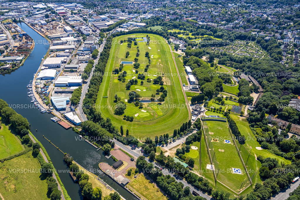 Muelheim230704143 | Luftbild, Golfplatz Golfclub Mülheim an der Ruhr Raffelberg, Galopprennbahn, Südhafen, Speldorf - Nordwest, Mülheim an der Ruhr, Ruhrgebiet, Nordrhein-Westfalen, Deutschland