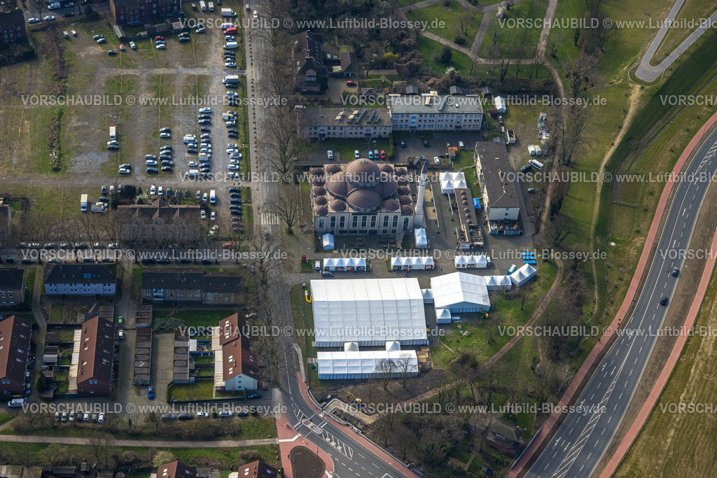 Duisburg240304585 | Luftbild, DITIB Merkez Zentralmoschee Duisburg-Marxloh, Ramadan Zeltstadt Warbruckstraße, Marxloh, Duisburg, Ruhrgebiet, Nordrhein-Westfalen, Deutschland, Duisburg-N