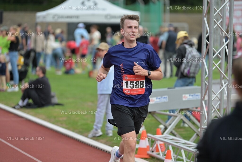 2026-08-23_Sparkassenlauf_10KM_KH_000693 | Die Fotografen - Realisiert mit Pictrs.com