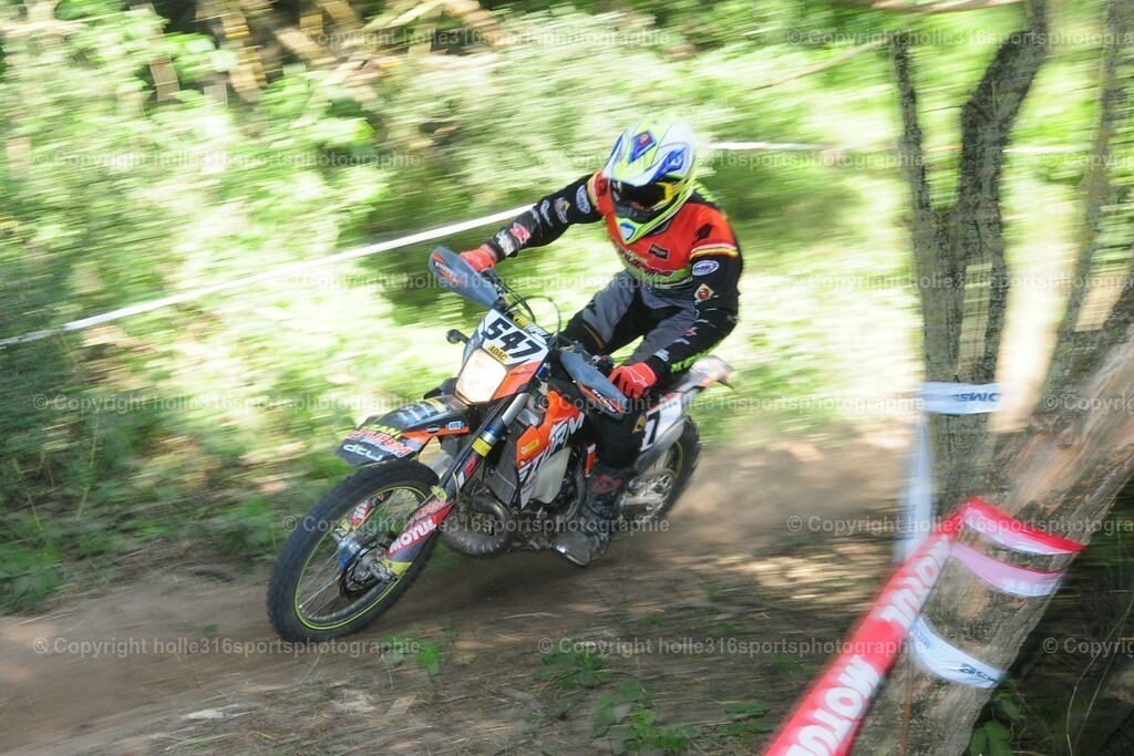 DSC_5503 | Sportfotografie , Motorsport, Motoross, Reitsport, Mointainbike, Enduro,
Landschaft , Outdoor, Eventfotografie, Landschaft, Bilder online bestellen - Realisiert mit Pictrs.com