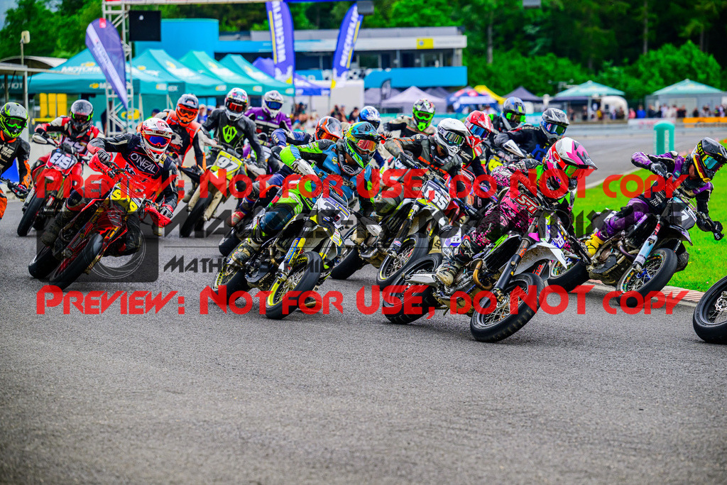 MaZZes_FotoMatrix_240609_6021986_8230 | S2