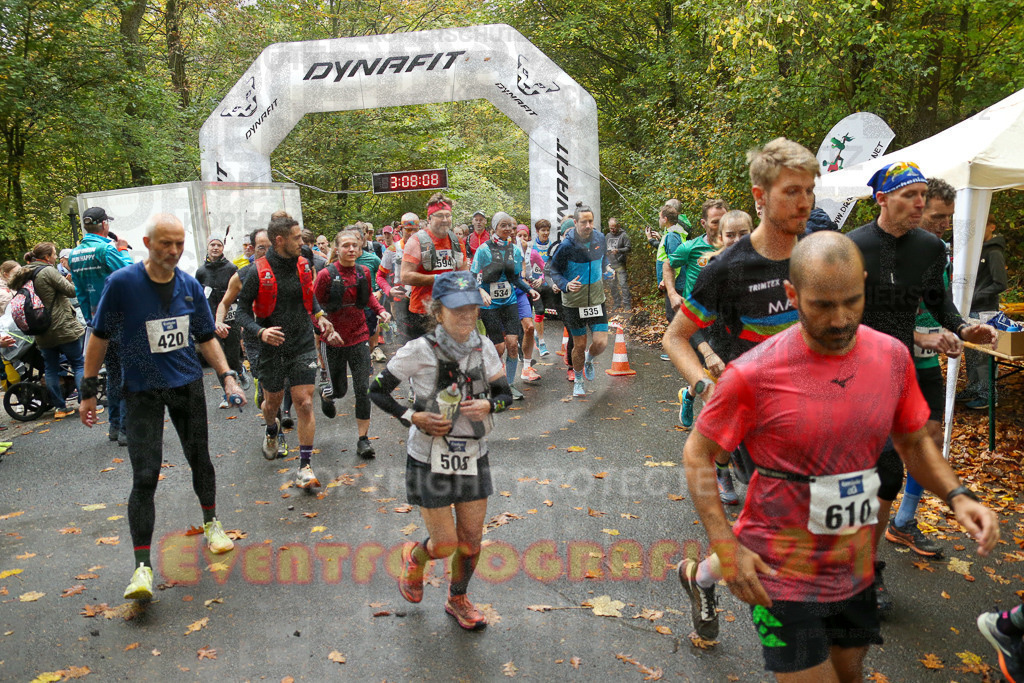 241027_1008_EX1_3490 | Sportfotografie im Rhein-Sieg Kreis, Köln, Bonn, NRW, Rheinland Pfalz, Hessen, etc. Unser Tätigkeitsfeld umfasst den Laufsport vom Volkslauf über den Marathon, Duathlon, Triathon bis zum Ultralauf wie Kölnpfad Ultra oder Schindertrail.