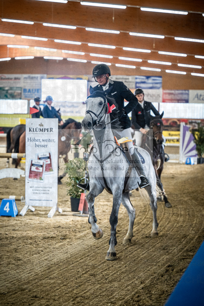 DOS_B1424 | Entdecke hochwertige Reitturnierfotos von Foto Oger. Professionell, emotional und authentisch – jetzt Lieblingsmomente im Shop bestellen.Deutschlandweite Turnierfotografie. - Realisiert mit Pictrs.com