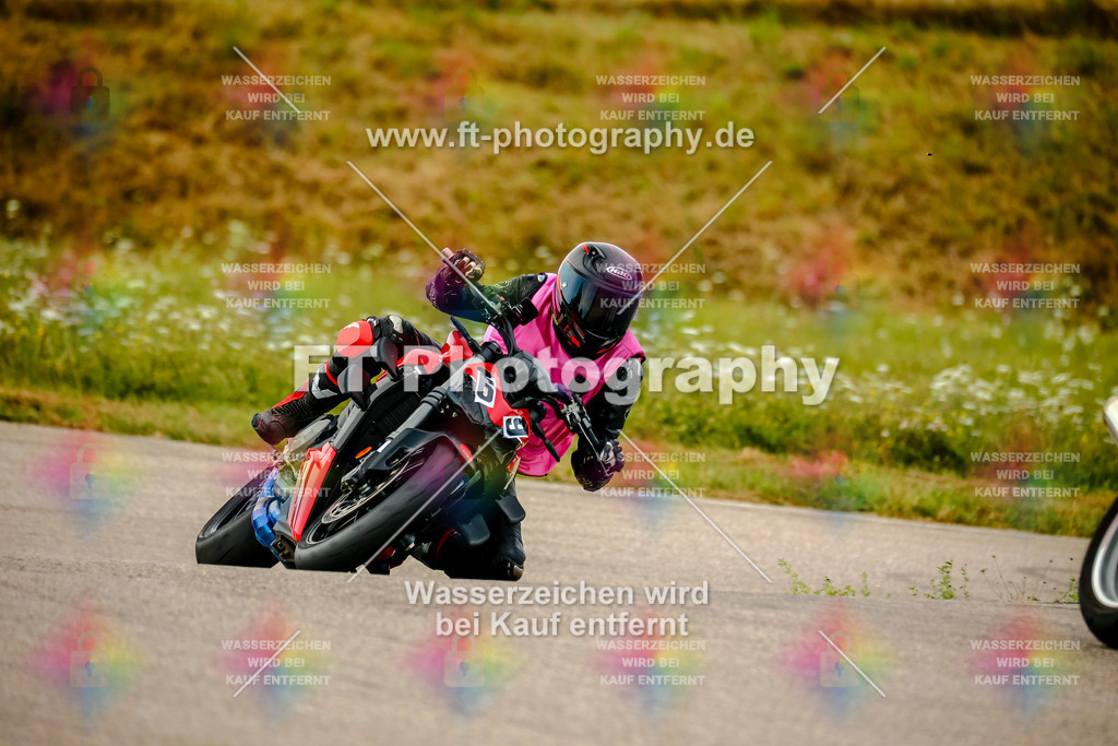 Chambley Juli-0986 | Hier findet Ihr Bilder von Touristenfahrten auf der Nürburgring Nordschleife oder von anderen Veranstaltungen die ich besucht habe. Viel Spass beim Durch Schauen 