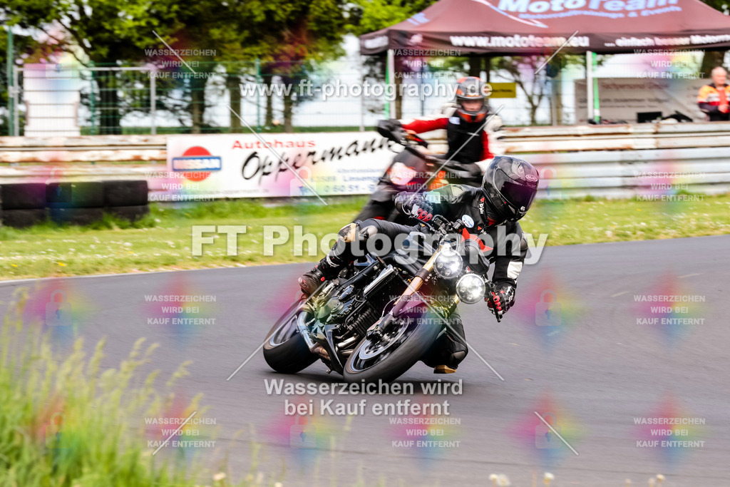 MotoTeamVBK-20787 | Hier findet Ihr Bilder von Touristenfahrten auf der Nürburgring Nordschleife oder von anderen Veranstaltungen die ich besucht habe. Viel Spass beim Durch Schauen 
