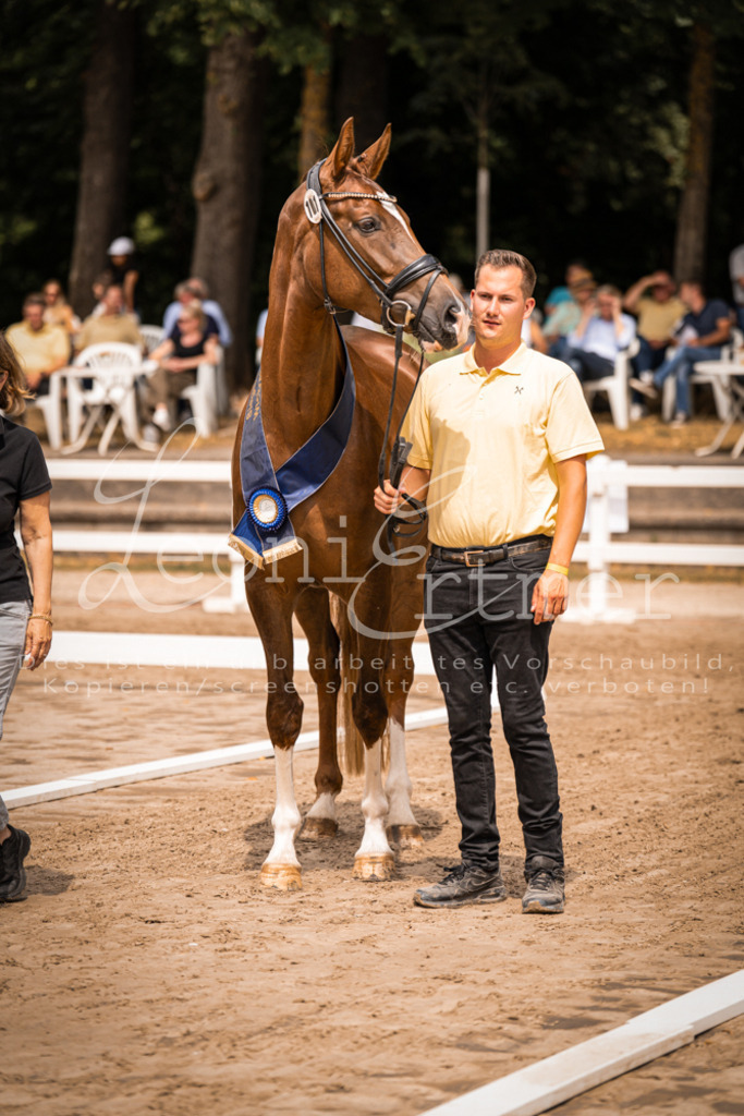 3.Fr00236 | Leoni Ertmer Photography - Realisiert mit Pictrs.com