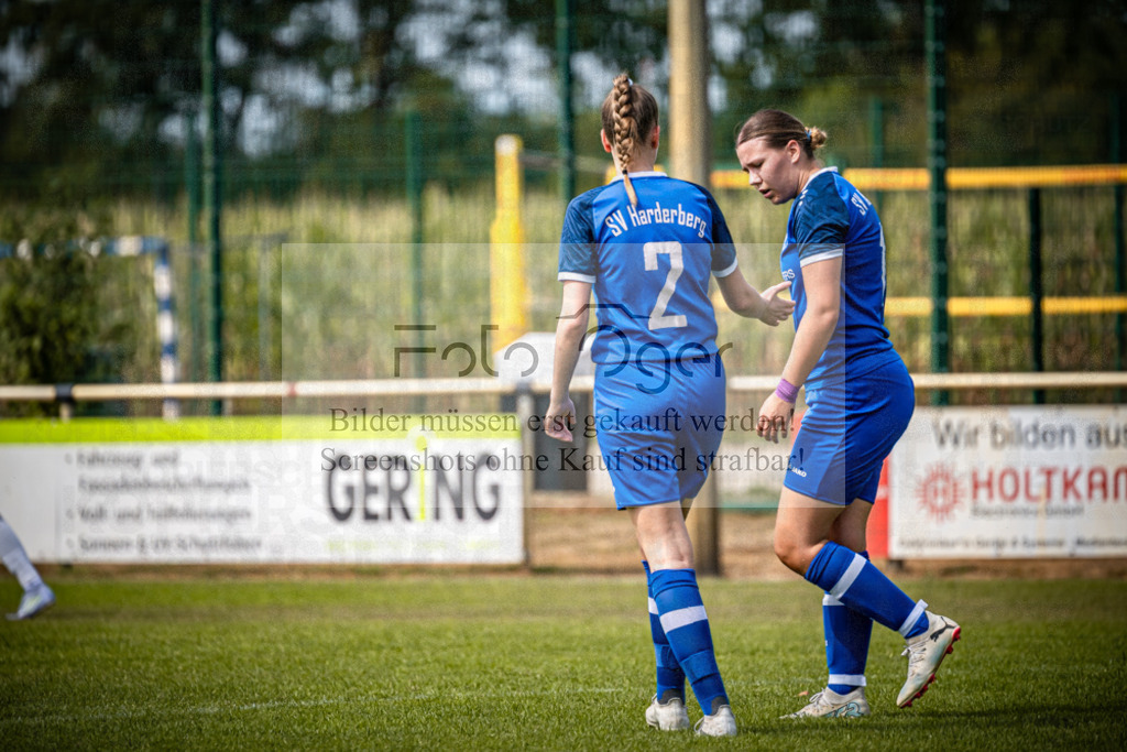 SG Bohmte/Ostercappeln/Schwagstorf - SV Harderberg - Frauen Bezirkpokal | Frauen Bezirkpokal · 1. Damen - 1. Damen · Sportplatz - Realisiert mit Pictrs.com