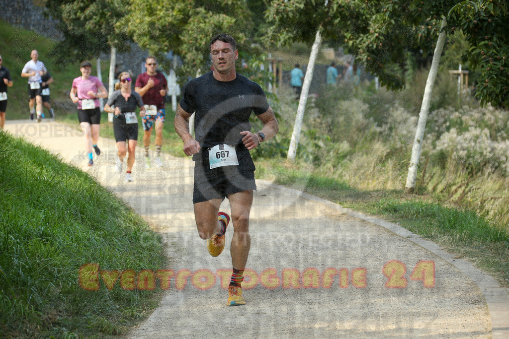 250824_1438_EX1_6968 | Sportfotografie im Rhein-Sieg Kreis, Köln, Bonn, NRW, Rheinland Pfalz, Hessen, etc. Unser Tätigkeitsfeld umfasst den Laufsport vom Volkslauf über den Marathon, Duathlon, Triathon bis zum Ultralauf wie Kölnpfad Ultra oder Schindertrail.