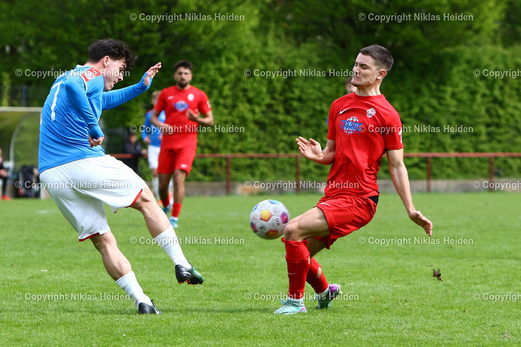 NH_EimsbüttelerTV_HolsteinKielU23_RegionalligaNord_21042024 | #66 Henry Koeberer (Eimsbütteler TV), #17 Matthew Till Meier (Holstein Kiel U23)

Fußball I Herren I Regionalliga Nord I Saison 2023-2024 I 30. Spieltag I Eimsbütteler TV - Holstein Kiel U23 I 21.04.2024 I Sportpark Eimsbüttel