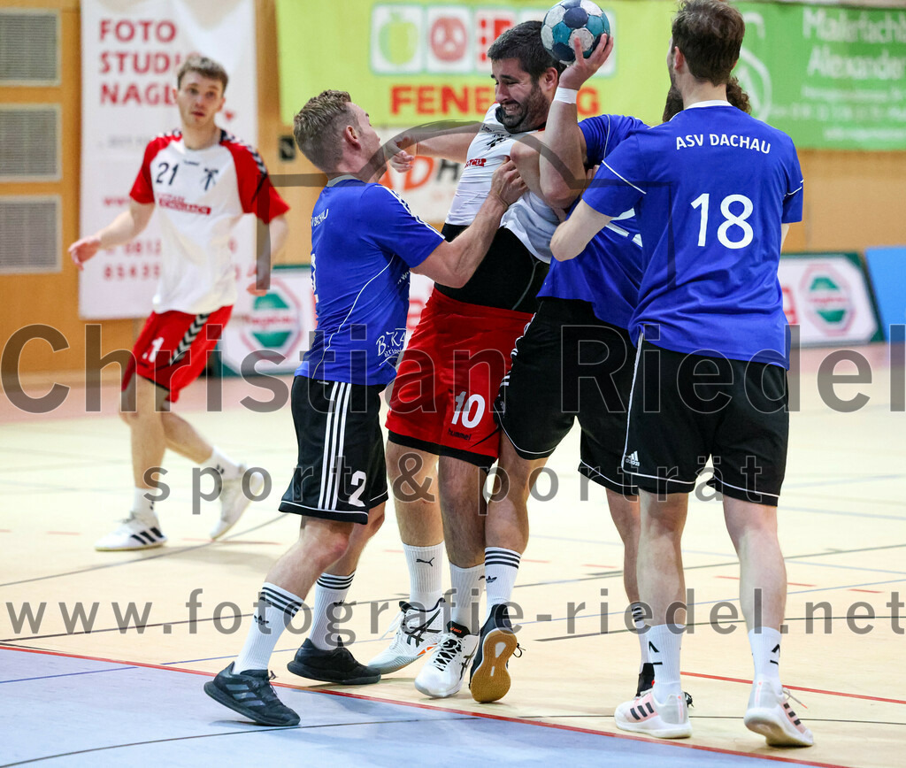 2022-10-08_015_SpVgg_Altenerding_gegen_ASV_Dachau | Erding, Deutschland, 08.10.2022:
Handball, Bezirksoberliga Männer 2022 / 2023, 4. Spieltag, SpVgg Altenerding gegen ASV Dachau, Endergebnis: 23:23

Maximilian Hauß (ASV Dachau, #2), Christian Loris (SpVgg Altenerding, #10), Matthias Hauß (ASV Dachau, #22), Moritz Deichl (ASV Dachau, #18)

Foto: Christian Riedel / fotografie-riedel.net