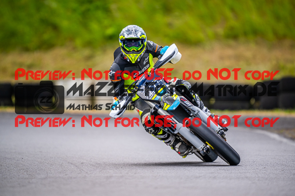 MaZZes_FotoMatrix_220528_9458 | Fotograf Mathias Schmid
Sportfotograf,
Eventfotograf,
Hochzeitsfotograf,
Portraitfotograf