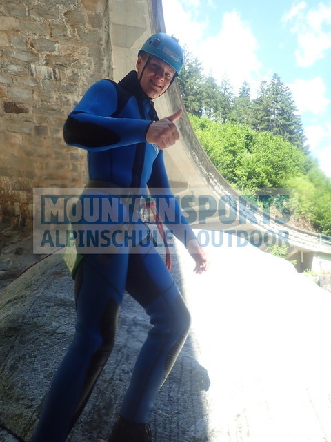 P1050297 | Bestelle die Bilder deines Berg- oder Wasser-Abenteuers mit Mountain Sports bequem von zu Hause aus direkt über unseren Online Fotoshop von pictrs.com. - Realisiert mit Pictrs.com