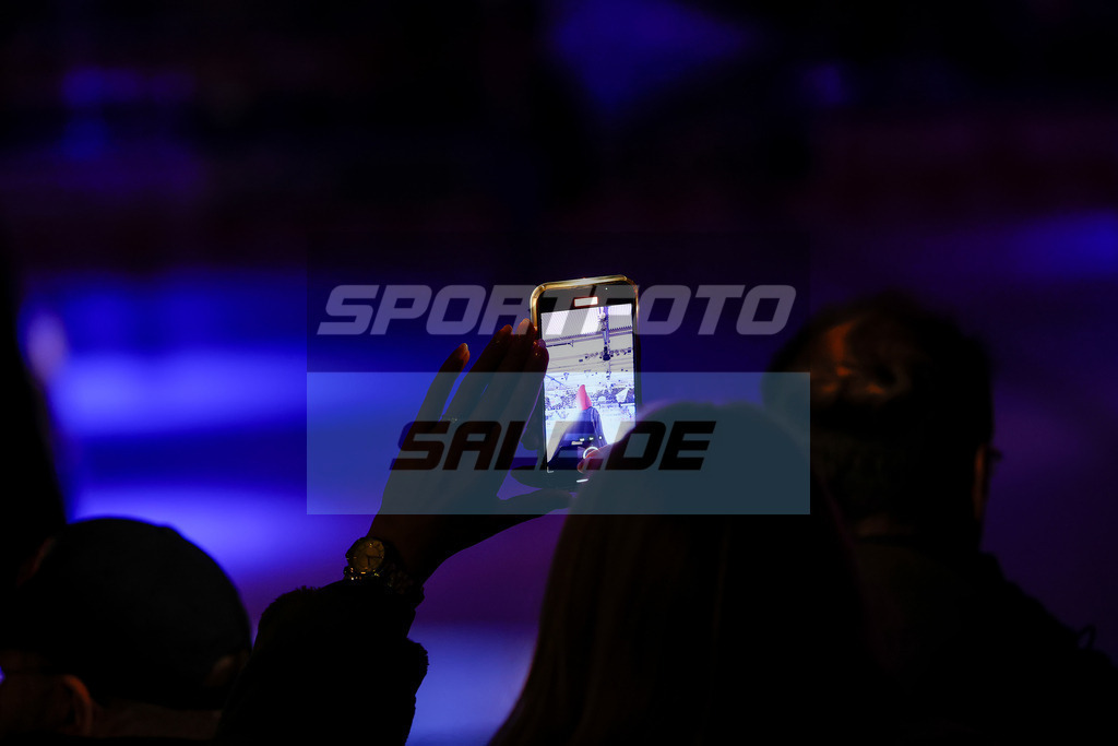 Iserlohn Roosters - Duesseldorfer EG | 
DEL: Iserlohn Roosters - Duesseldorfer EG - Realisiert mit Pictrs.com