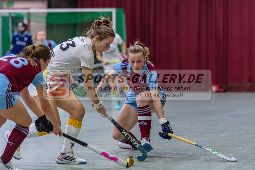 SM_20240114-D5A_1074 | 1.Bundesliga Hallenhockey  (W) UHC - HTHC / 2:5 (1:2)