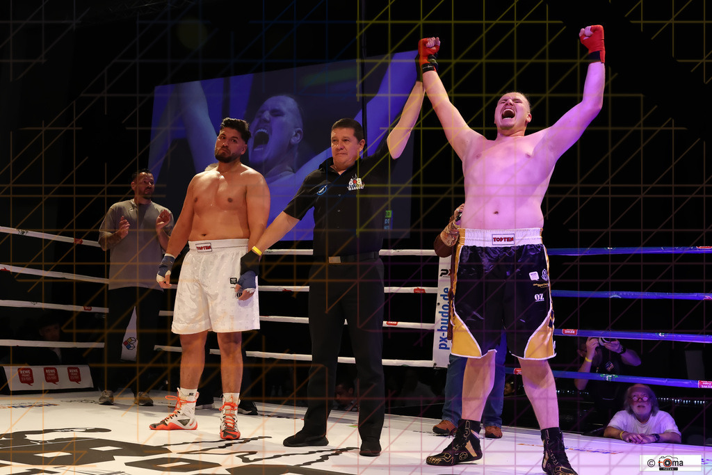 Schmidt vs Kilic 25.04.2026 tomafocus Tb00107 | professionelle Sport- und Eventfotografie von Tomafocus – dynamische Bilder, emotionale Momente und hochwertige Aufnahmen für jeden Anlass. - Realisiert mit Pictrs.com