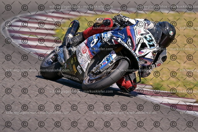 26bt05-0732 | markuskiefer.com - Realisiert mit Pictrs.com