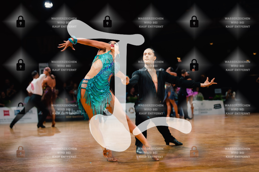 GOC 2025 - WDSF GrandSlam Latin 64-67th (177) Michele Nassimbeni _ Lusjana Gjergji (Albania)-2025-08-23-1214 | Webshop for digital downloads and prints of dance sport, event & show photographer Julian Link - Realisiert mit Pictrs.com