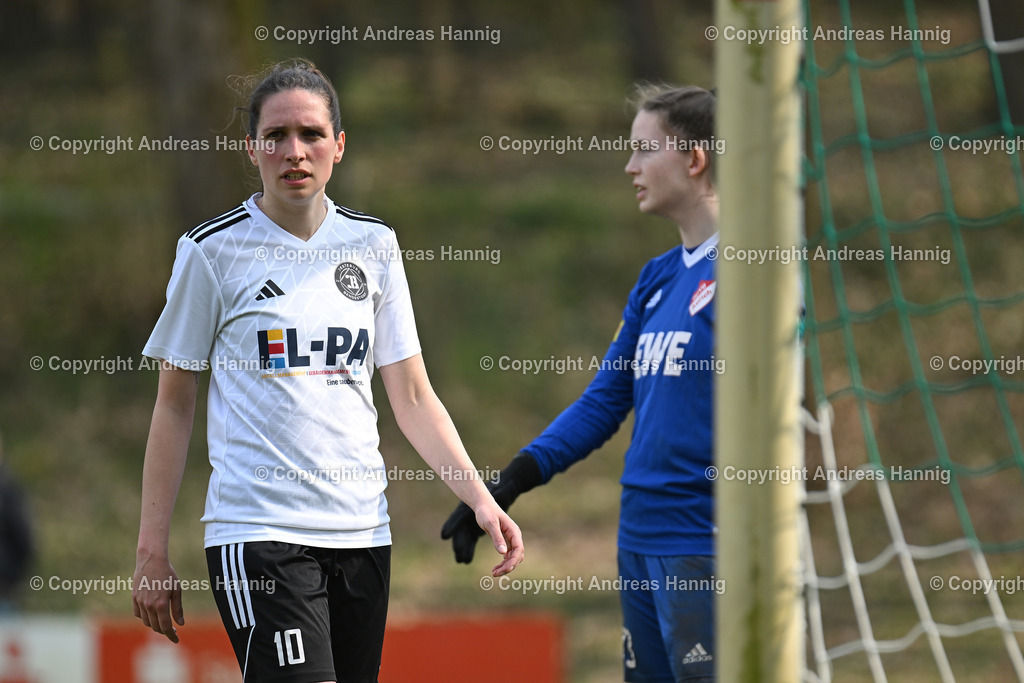 Fußball I Frauen I Saison 2024-25 I Oberliga I FC Jesteburg-Bendestorf - SpVg Aurich Frauen I 13.4.2025 | a-hannig - Realisiert mit Pictrs.com