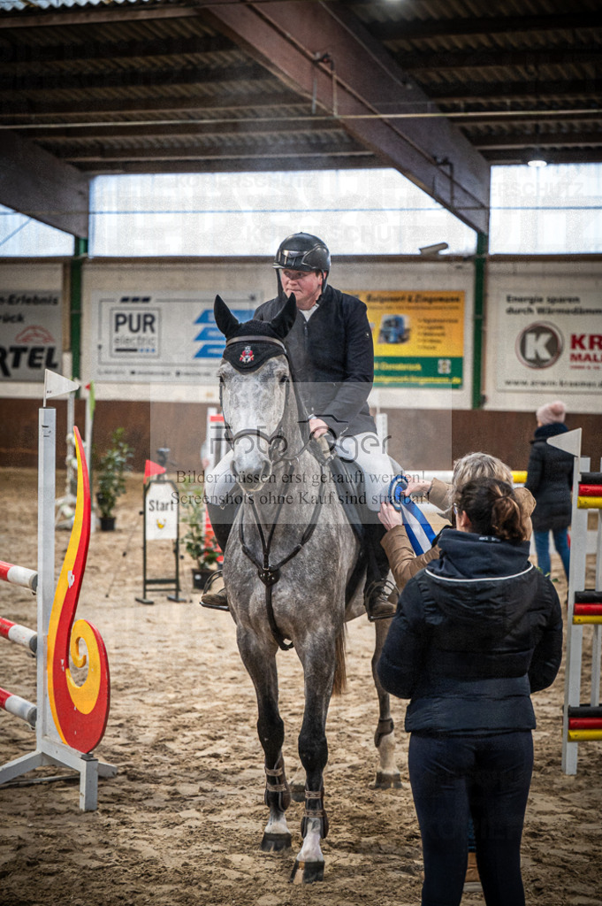 Hallenreittunier Voxtrup 2023 | Entdecke hochwertige Reitturnierfotos von Foto Oger. Professionell, emotional und authentisch – jetzt Lieblingsmomente im Shop bestellen.Deutschlandweite Turnierfotografie. - Realisiert mit Pictrs.com