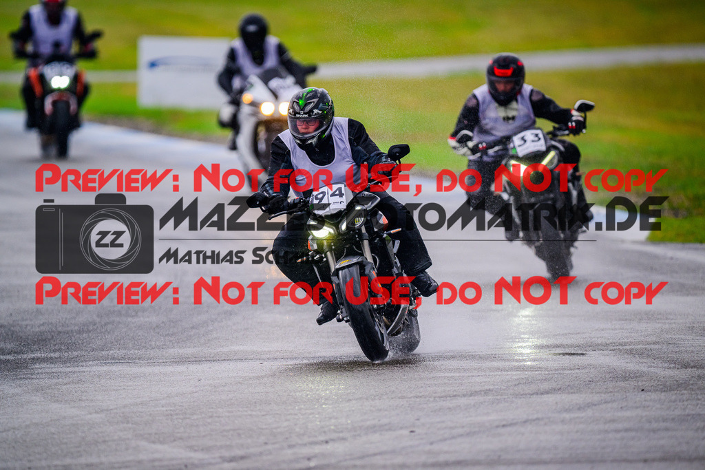 MaZZes_FotoMatrix_240521_6007705_6681 | INST