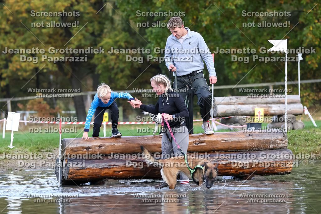 Dog Paparazzi - Strongdog 10-25-6861 | Dog Paparazzi Jeanette Grottendiek Fotografie & Videografie - Realisiert mit Pictrs.com