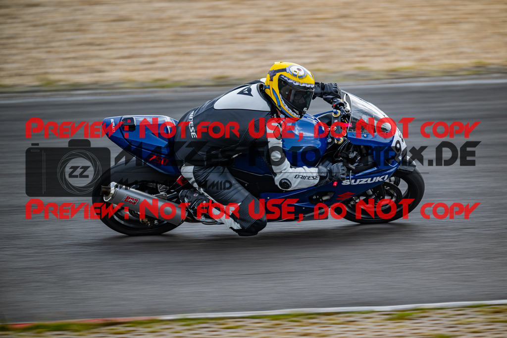 MaZZes_FotoMatrix_230719_583 | GELB