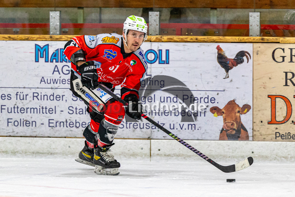 TSV Peißenberg Miners vs VfE Ulm/Neu-Ulm DEVILS | Eishockey Bayernliga 2023/2024, TSV Peißenberg Miners vs VfE Ulm/Neu-Ulm DEVILS, 20240128,
Martin ANDRÄ (Miners 61) in Aktion,
2024-01-28 in Peißenberg (Eisstadion)
61 Martin ANDRÄ (Miners 61)
Copyright: WolfgangxLindner foto-lindner.de