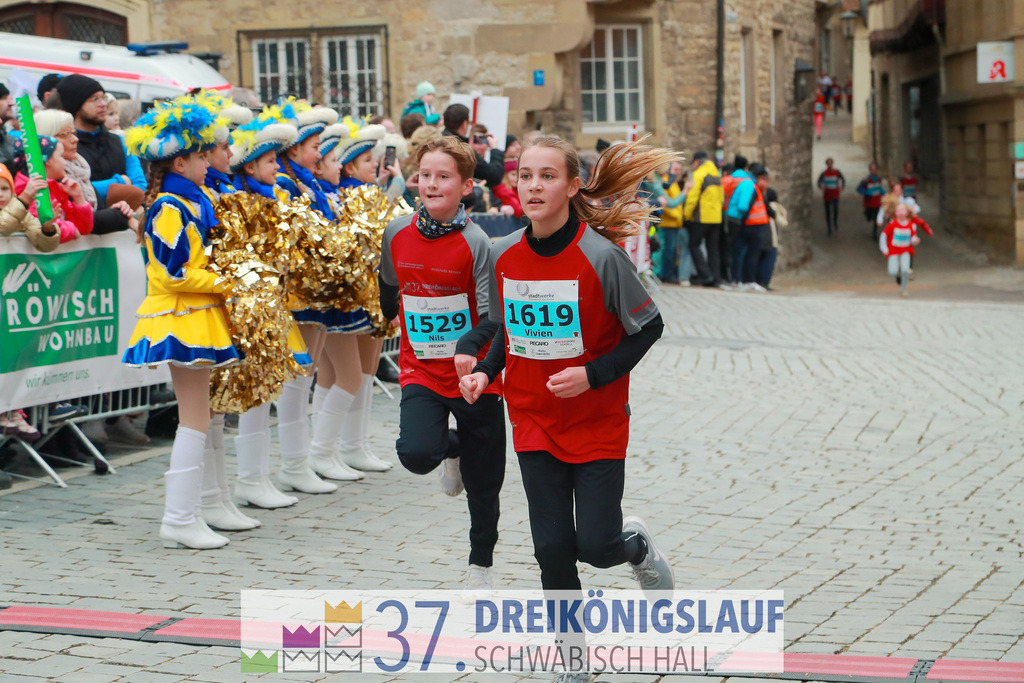 Stadtwerke Jugendlauf 1700m | 3 Koenigslauf 2023 - Realisiert mit Pictrs.com