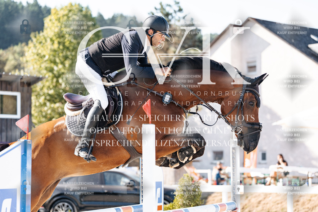 CK904182 | Turnierfotografie Pferdefotografie Trier Rheinland-Pfalz Pferdesport Reitsport Tierfotografie Sportfotografie Pferdevideo Pferdevideografie Equestrianvideography equestrianphotography  - Realisiert mit Pictrs.com
