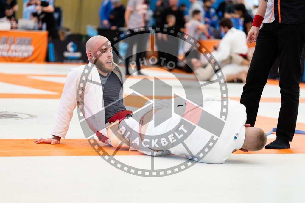 20251122PBB13047 | Athletes compete during the Grappling Industries Berlin Jiu-Jitsu and Grappling Championship, on November 22, 2025 in Berlin, Germany. © photoblackbelt