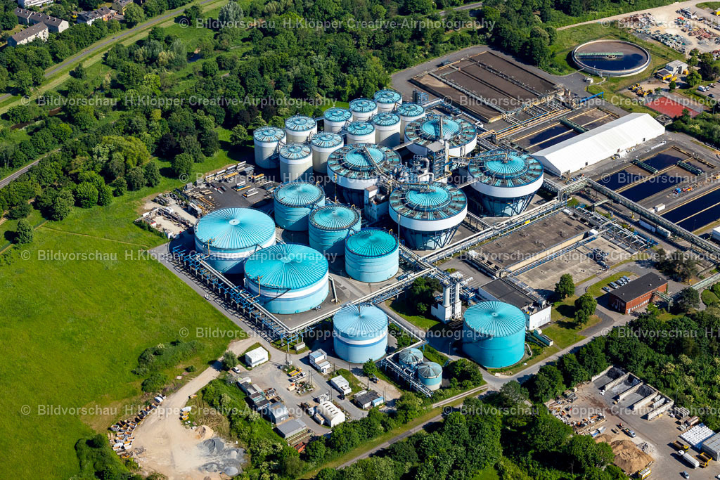 Luftbild Leverkusen-3426 | Luftbildfotografie und Luftbild Chemiekalien - Hochtanklager in Leverkusen im Bundesland Nordrhein-Westfalen, Deutschland - Realisiert mit Pictrs.com