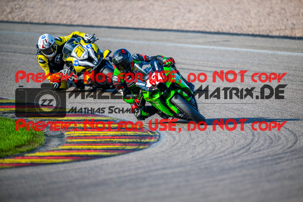 MaZZes_FotoMatrix_240504_6007705_5983 | STK1000