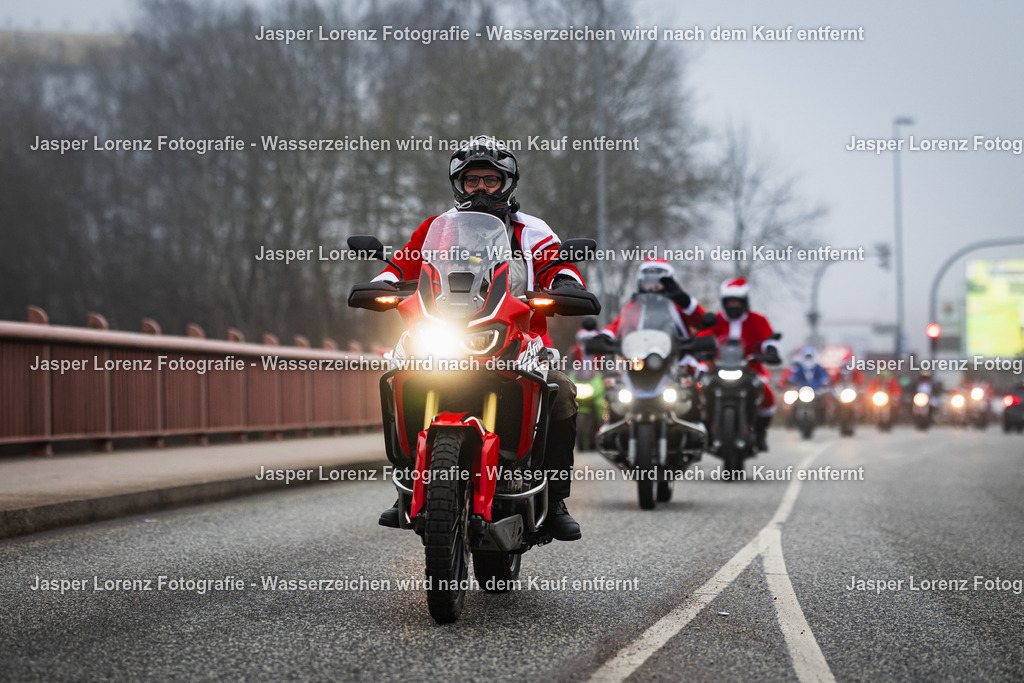 X-Mas Ride I Kiel I 2025 | Jasper Lorenz Fotografie - Realisiert mit Pictrs.com