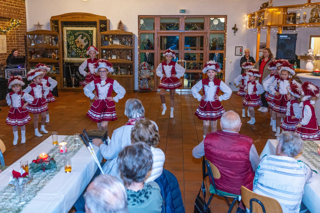 top-top.de 241127-048 | Foto, Video, Fotografie, Videografie, Fotobox, DJ, Discjockey, Musik, Musikbox, Veranstaltung, Photobooth, Amazon, Ebay, Buchtipp, Bestseller, Autor, Verlag, Buch, Wesel, Hamminkeln, NRW, Dinslaken, Rees, Drohne, Hochzeit, Party, Fotobox, Wesel, Fotograf