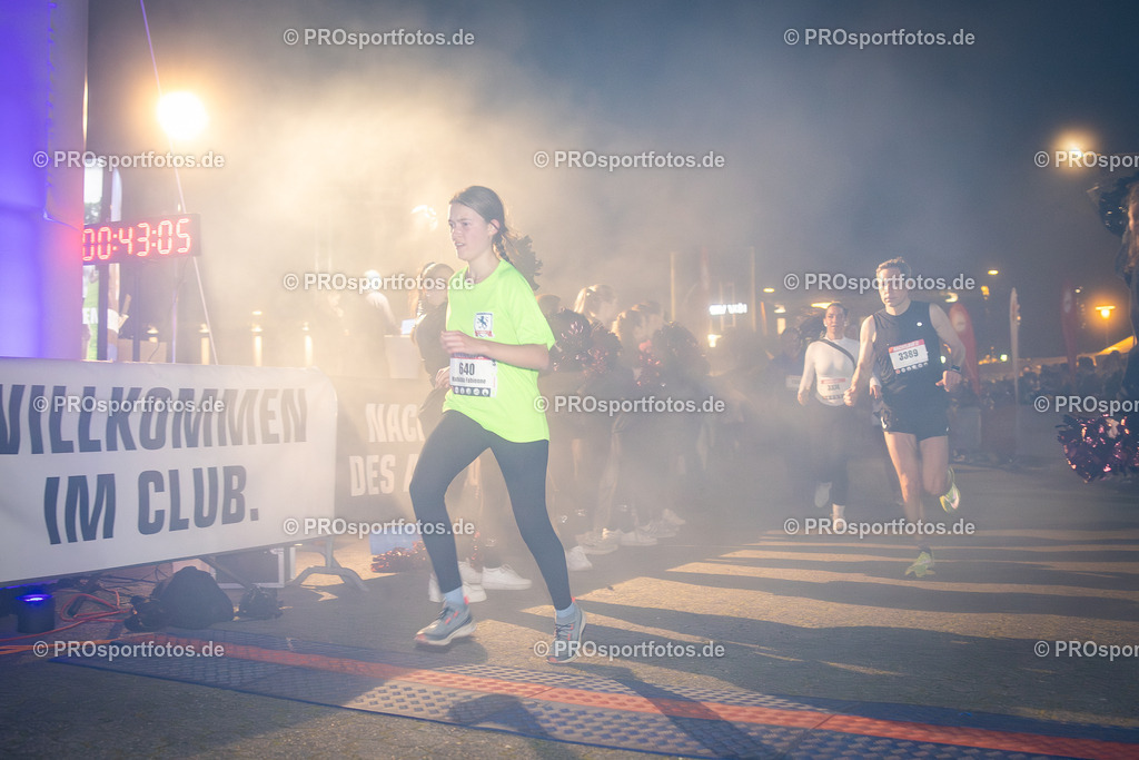 21. ASV Nachtlauf; Koeln, 08.05.24 | Impressionen vom 21. ASV Nachtlauf am 08.05.24 am Tanzbrunnen in Koeln. Foto: BEAUTIFUL SPORTS/Axel Kohring