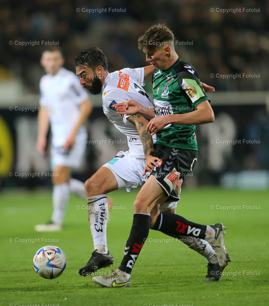A_LUI_05112022_0000009 | SPORT FUSSBALL TIPICO BUNDESLIGA SV GUNTAMATIC RIED-AUSTRIA KLAGENFURT 05.11.2022IM BILD: DAVID UNGAR (RIED) UND KOSMAS GKEZOS (KLAGENFURT) FOTO:FOTOLUI/MARIO WIMMER