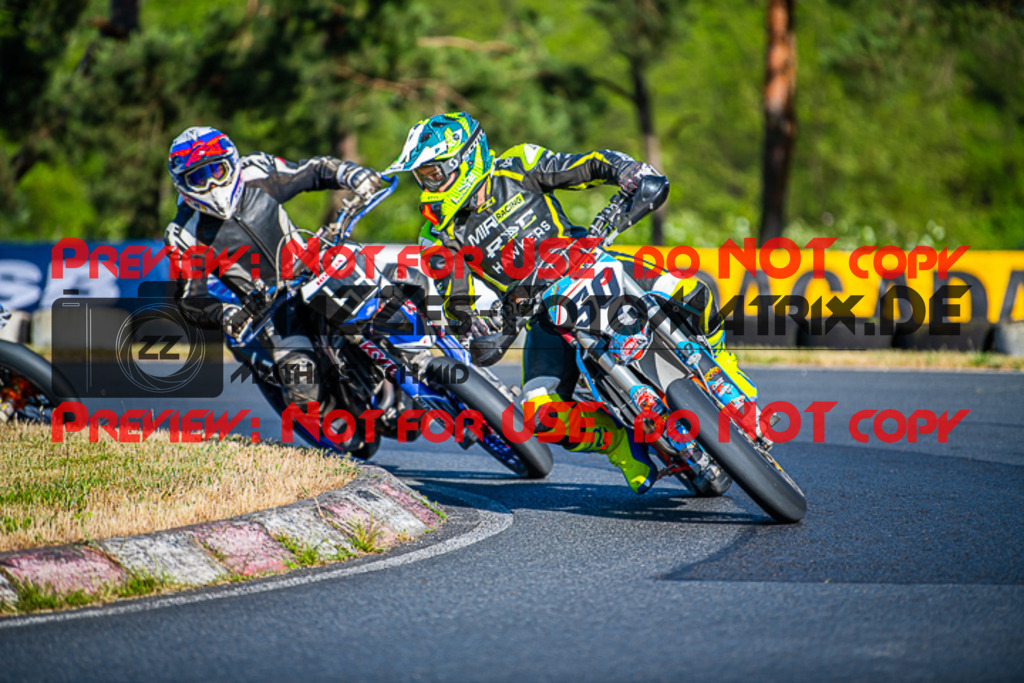 MaZZes_FotoMatrix_220528_2-4 | Fotograf Mathias Schmid
Sportfotograf,
Eventfotograf,
Hochzeitsfotograf,
Portraitfotograf