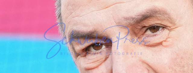 240224Ho218 | Frank Schmid (Cheftrainer, FC Heidenheim) - FC Heidenheim - Eintracht Frankfurt
Fussball Bundesliga, Saison 2023_24, 24. Spieltag, FC Heidenheim-Eintracht Frankfurt 
Deutschland, Heidenheim, Voith Arena, 02.03.2024

(DFL DFB REGULATIONS PROHIBIT ANY USE OF PHOTOGRAPHS as IAMGE SEQUENCES and or QUASI-VIDEO).

