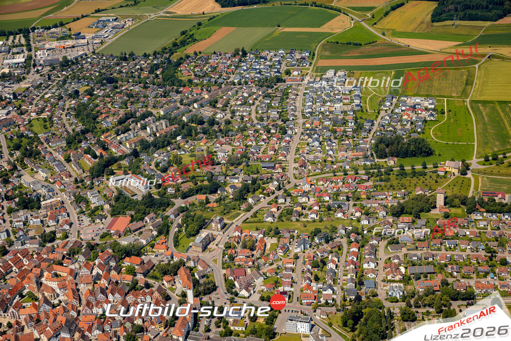 Das Luftbild zeigt :  Pfullendorf - Die Luftaufnahme wurde 2024 vom UL-Flugzeug aus erstellt ( keine Drohne ) - Hochauflösende Luftaufnahme - Für grossformatige Ausdrucke geeignet. Die Geschenkidee !Mit Lizenz und Bildrechte bestellbar